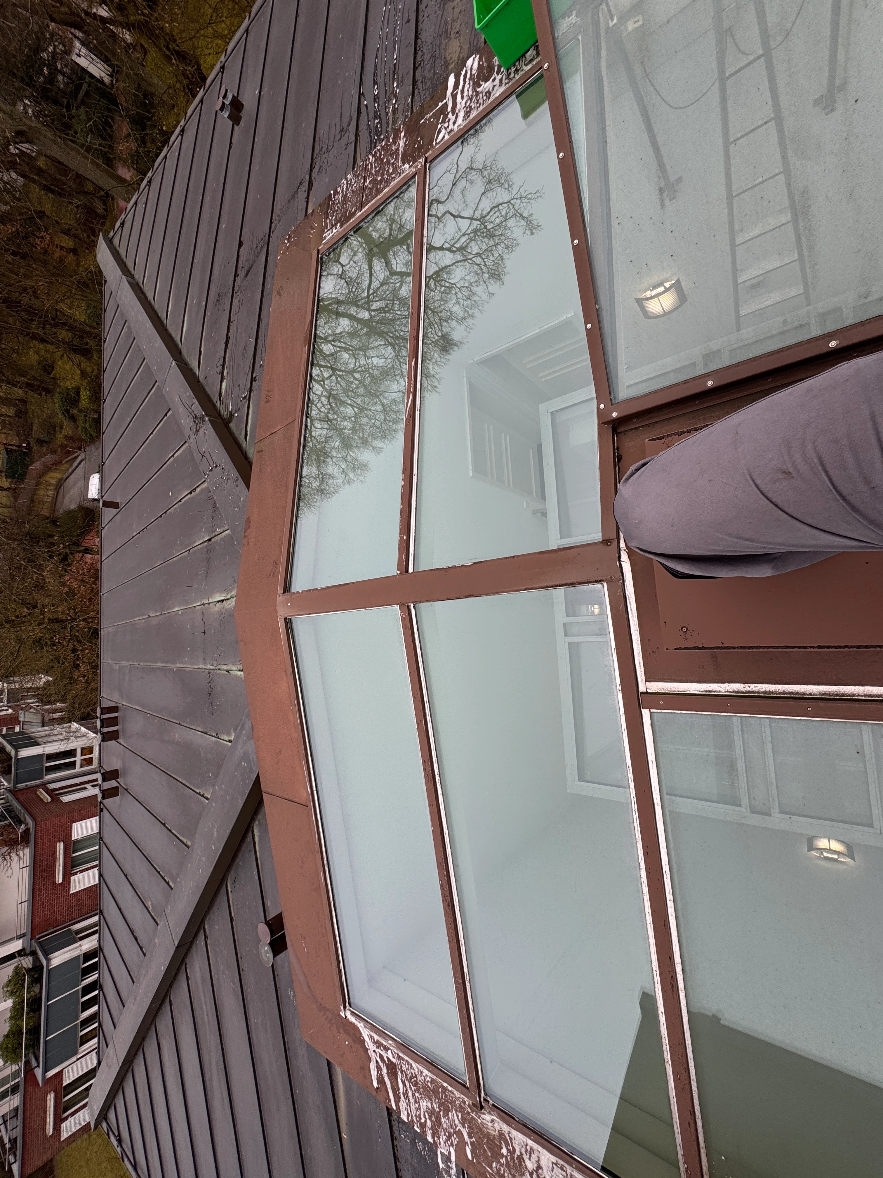 Glasreinigung Hochhaus Oberlicht Fahrstuhlfenster Hamburg Gewerblich – KIELS. Gebäudeservice Hamburg