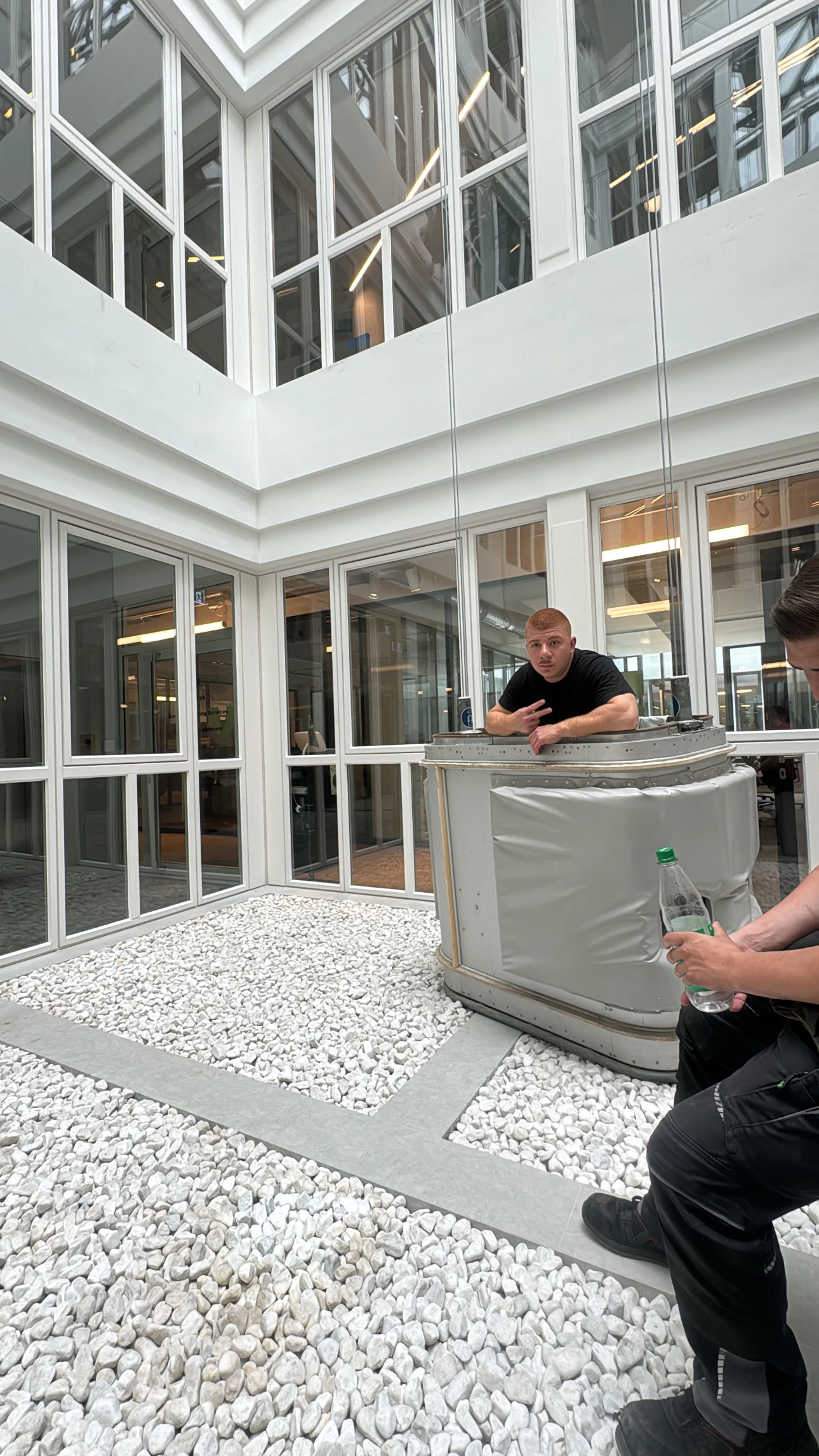 Glasreinigung Korbarbei Gewerblich Alster – KIELS. Gebäudeservice Hamburg