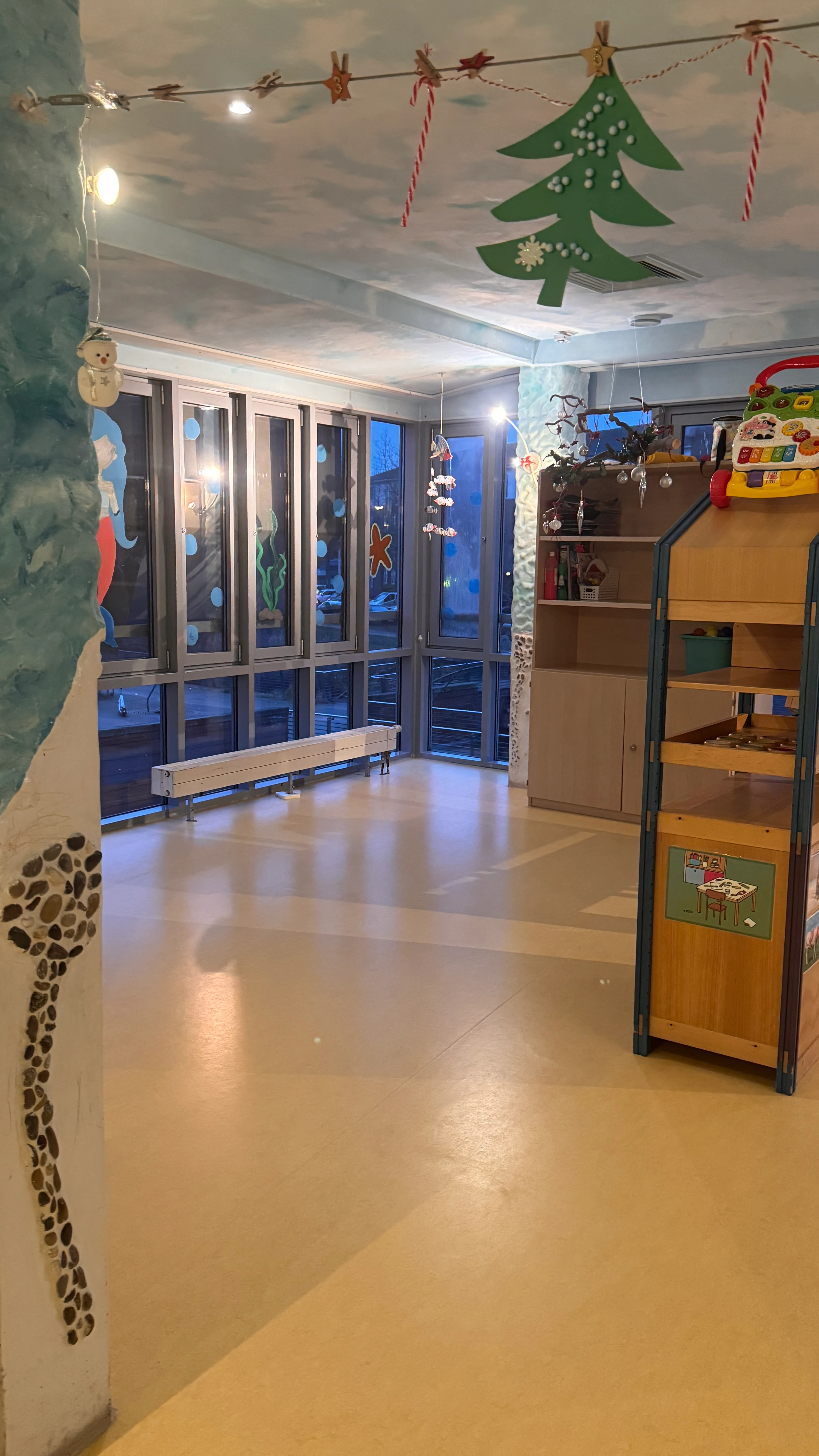 Maschinelle Grundreinigung Hamburg Kitareinigung – KIELS. Gebäudeservice Hamburg